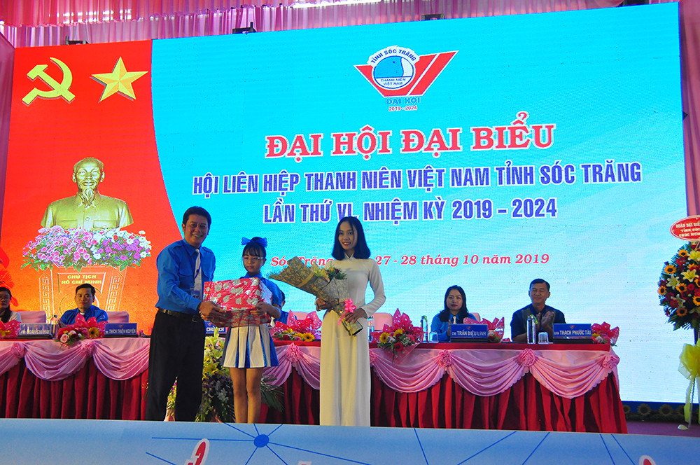 Anh Đặng Tấn Giang đắc cử Chủ tịch Hội LHTN Việt Nam tỉnh Sóc Trăng ảnh 2