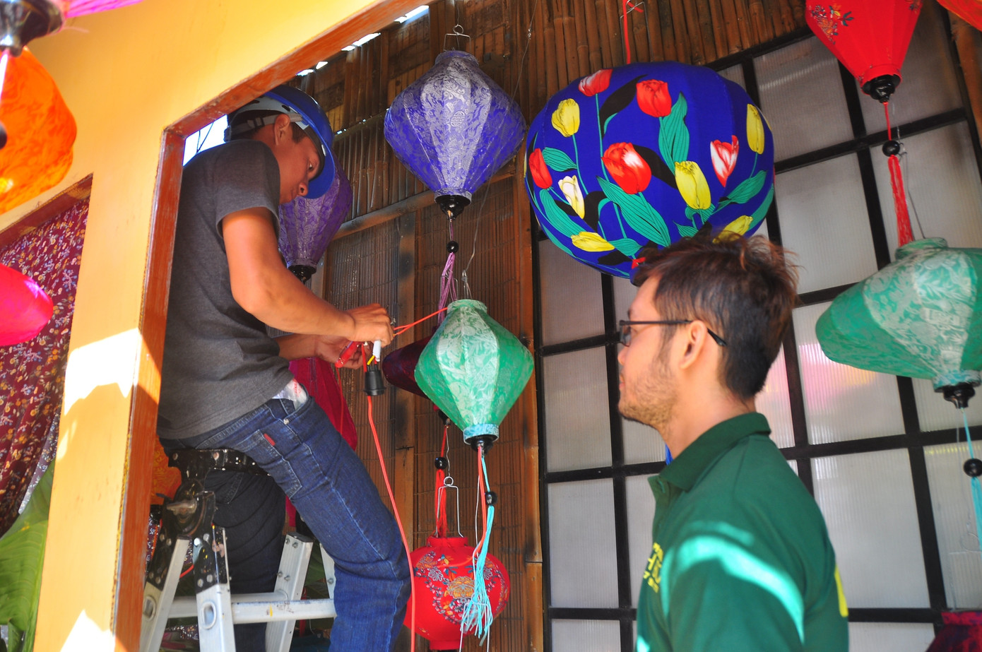 Rực rỡ phố Lồng đèn phục vụ bạn trẻ vui xuân ảnh 6