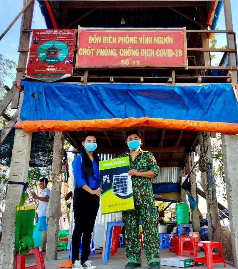 Tuổi trẻ An Giang 'thắp sáng biên cương' ngăn chặn COVID-19 ảnh 2