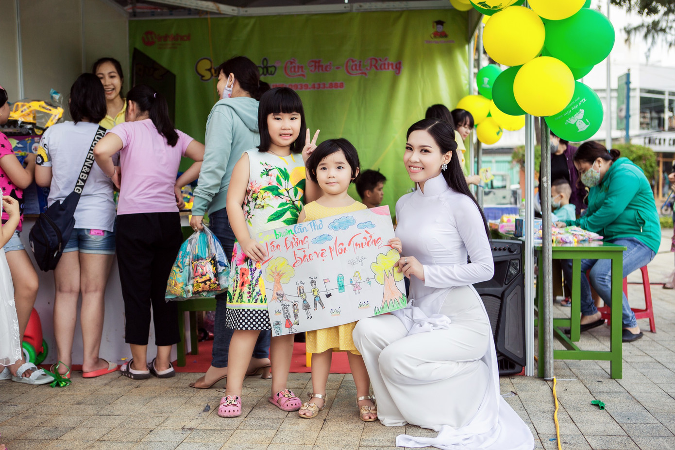 Sôi nổi ngày hội mang đồ nhựa đến đổi quà ảnh 13