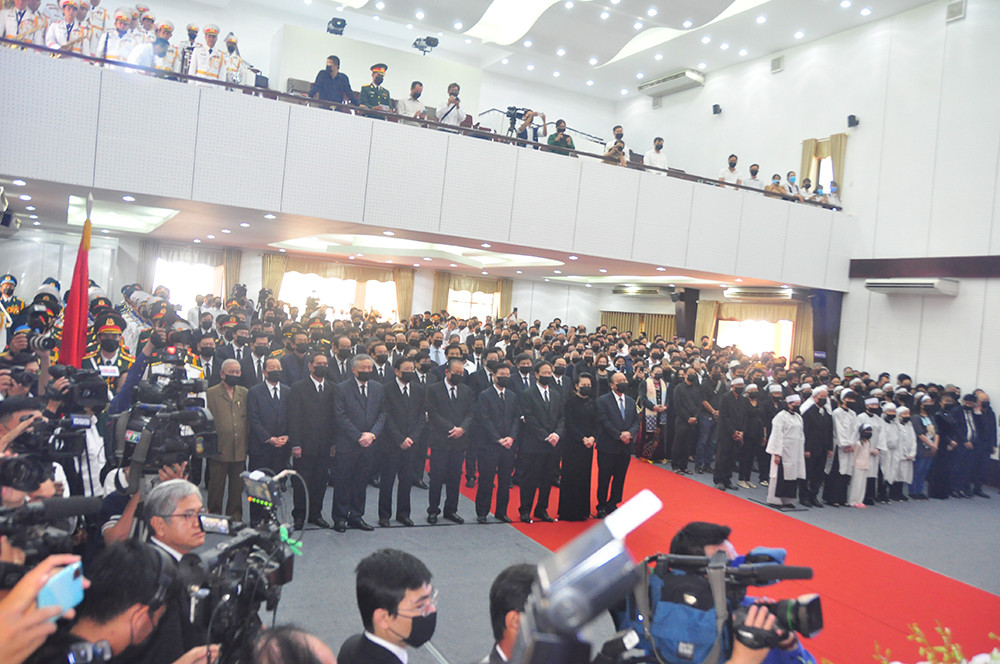 Thương tiếc tiễn đưa nguyên Phó thủ tướng Trương Vĩnh Trọng về nơi an nghỉ ảnh 3