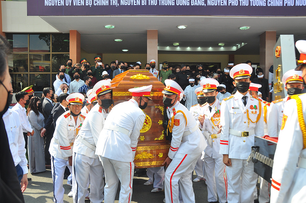 Thương tiếc tiễn đưa nguyên Phó thủ tướng Trương Vĩnh Trọng về nơi an nghỉ ảnh 13