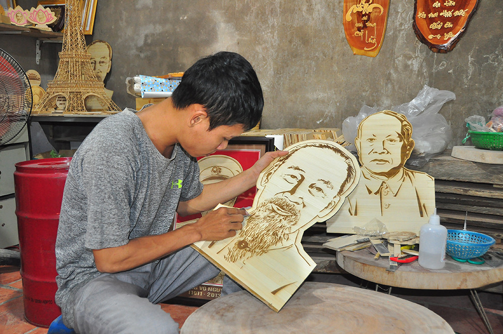 Độc đáo tranh bằng lá thốt nốt của chàng trai 9X An Giang ảnh 2