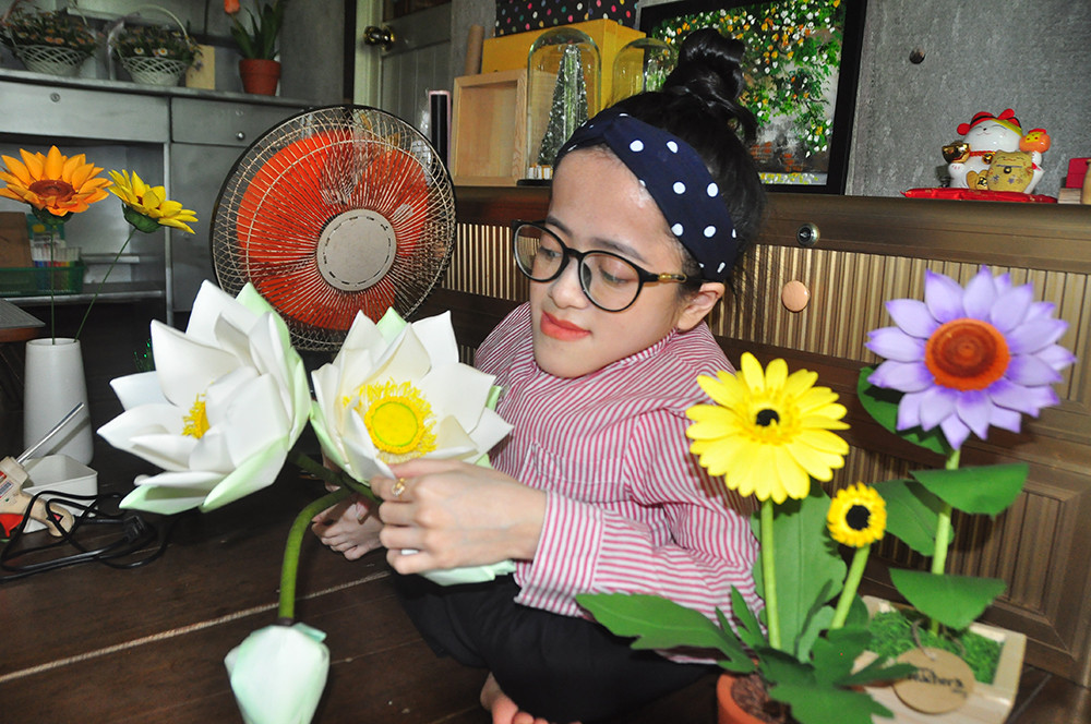 Những bông hoa xinh đẹp mừng ngày 20/11 của cô gái xương thủy tinh ảnh 2