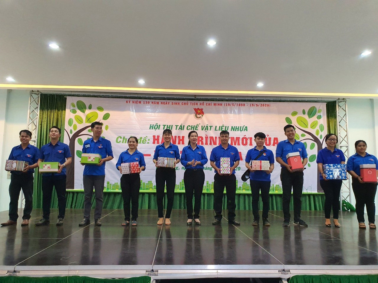 Tiền Giang tuyên dương 32 thanh niên làm theo lời Bác ảnh 2