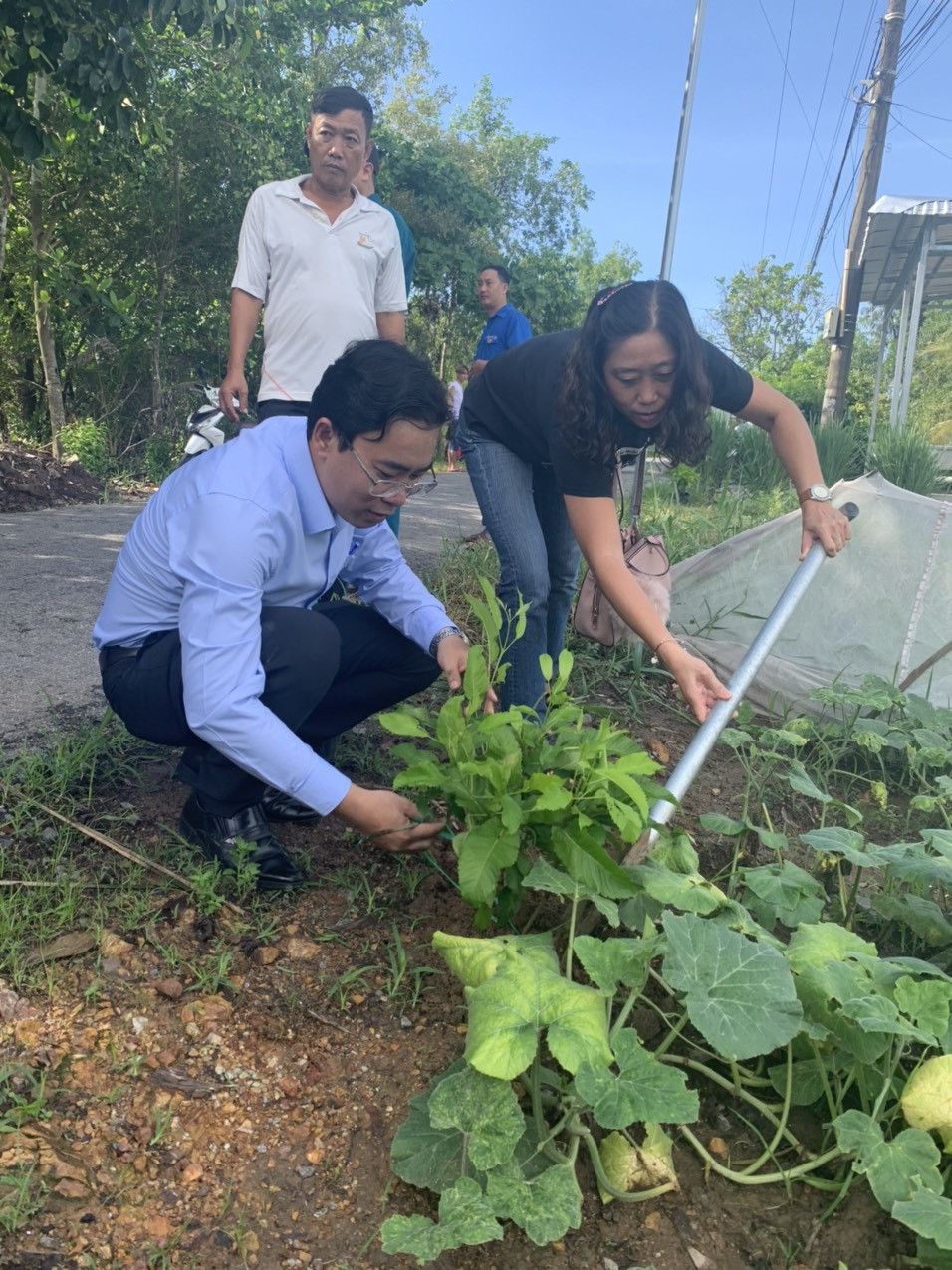 Kiên Giang ra quân hưởng ứng Ngày môi trường thế giới ảnh 2