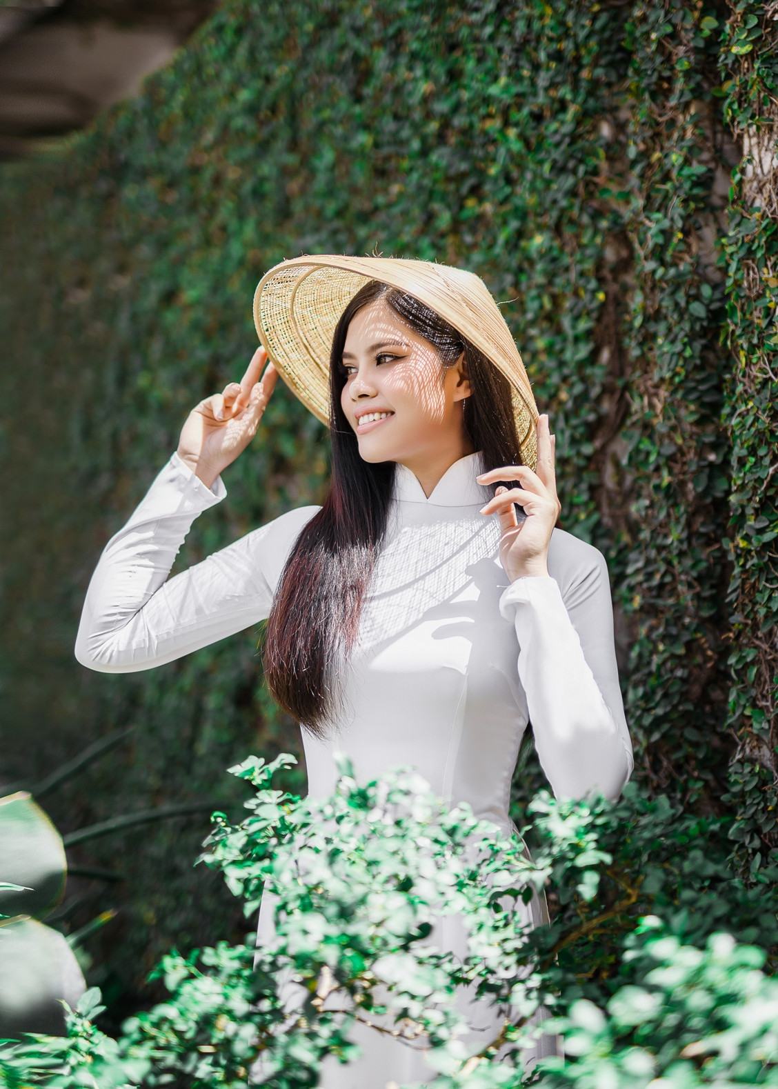 Thí sinh Hoa hậu Việt Nam 'gõ từng nhà' tuyên truyền phòng dịch COVID -19 ảnh 9