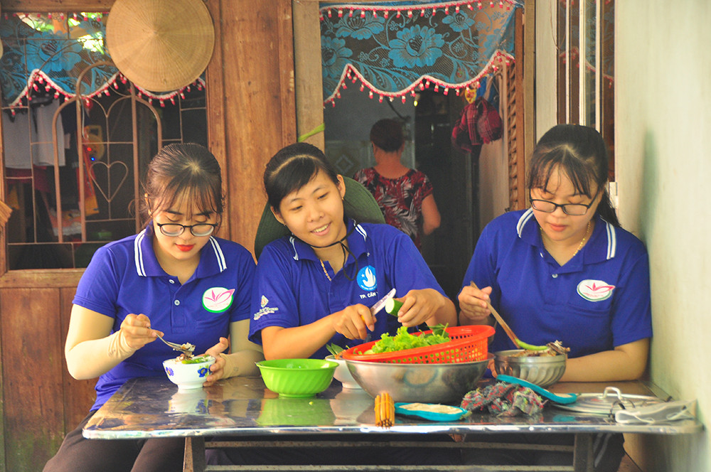 Mướt mồ hôi trên công trình thanh niên tình nguyện ảnh 11