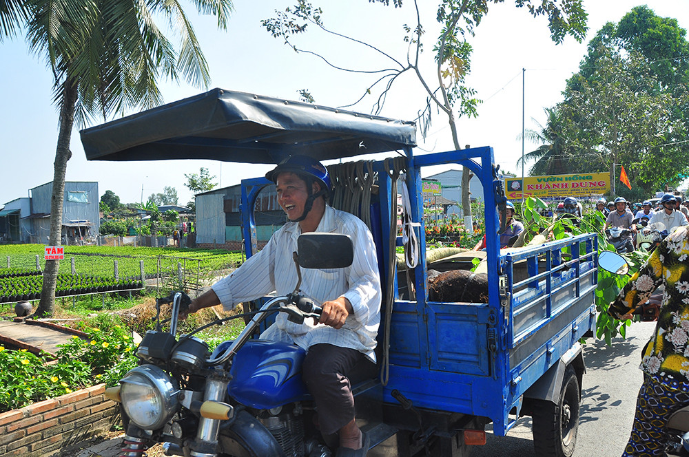 Xe kẹt cứng ở làng hoa Sa Đéc lớn nhất miền Tây ảnh 13
