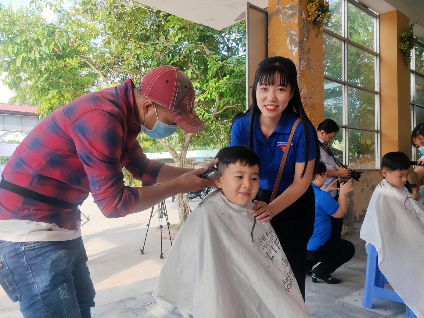 Hớt tóc miễn phí cho trẻ em khó khăn tại Cần Thơ ảnh 4