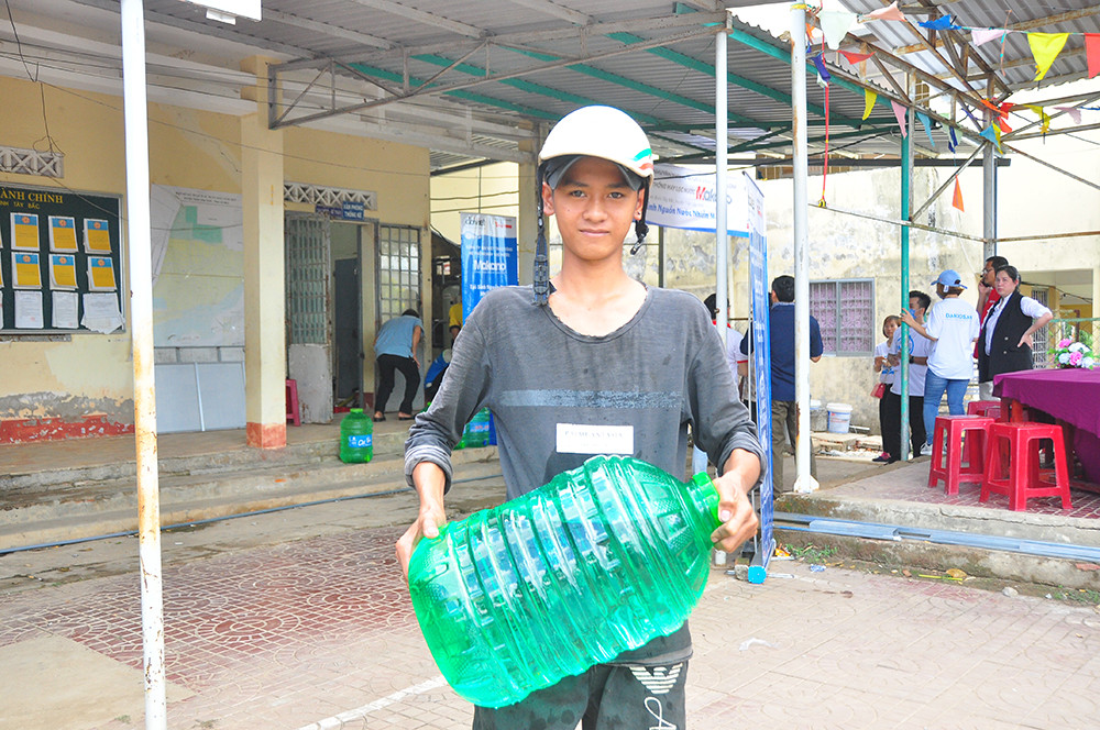 Tặng 3 hệ thống máy lọc nước nhiễm mặn Makano tại Cà Mau, Kiên Giang ảnh 8