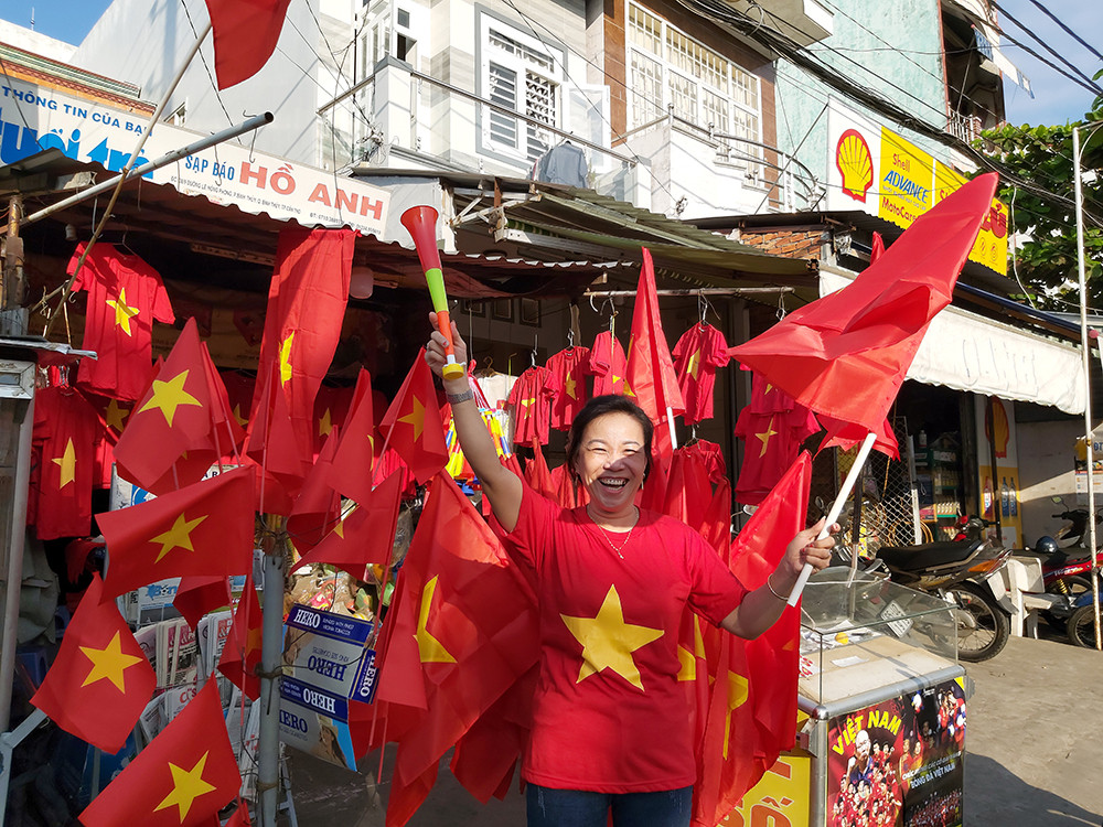 Bạn trẻ Tây Đô háo hức cổ vũ đội tuyển U22 Việt Nam ảnh 2