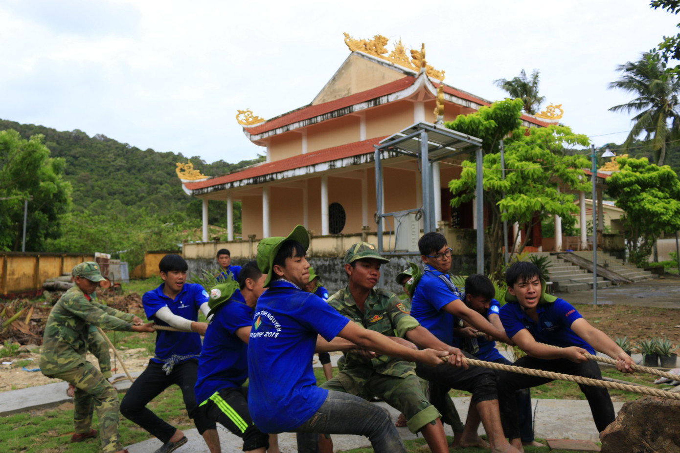 Kiên Giang ra quân chiến dịch tình nguyện hè 2020 ảnh 5