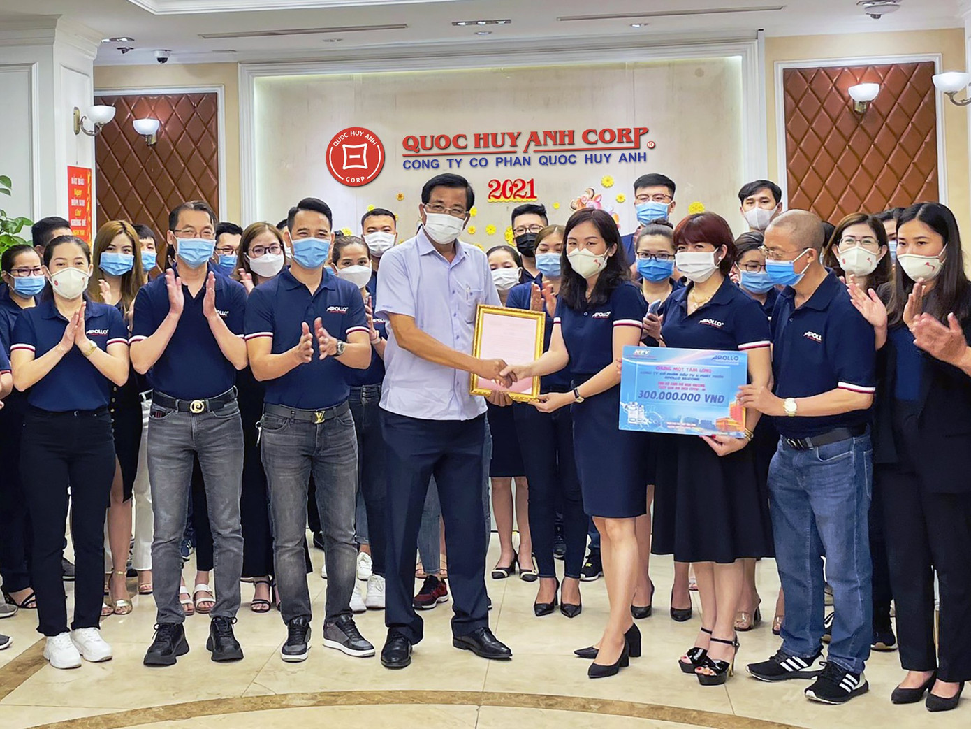 Apollo Silicone đóng góp 300 triệu cho quỹ Vaccine vượt qua COVID-19 ảnh 1