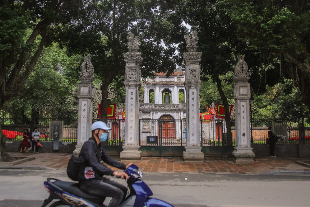 Di tích, đền chùa Hà Nội sẵn sàng mở cửa trở lại đón khách du xuân muộn ảnh 1