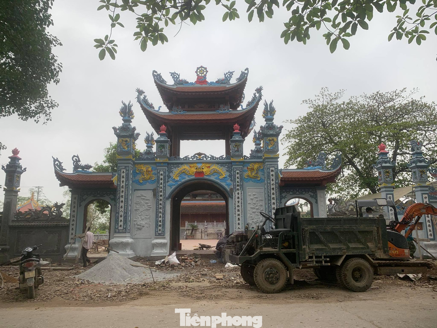 Lô gỗ sưa từng định giá 'trăm tỷ' giảm bao nhiêu sau 4 phiên đấu giá không thành? ảnh 5