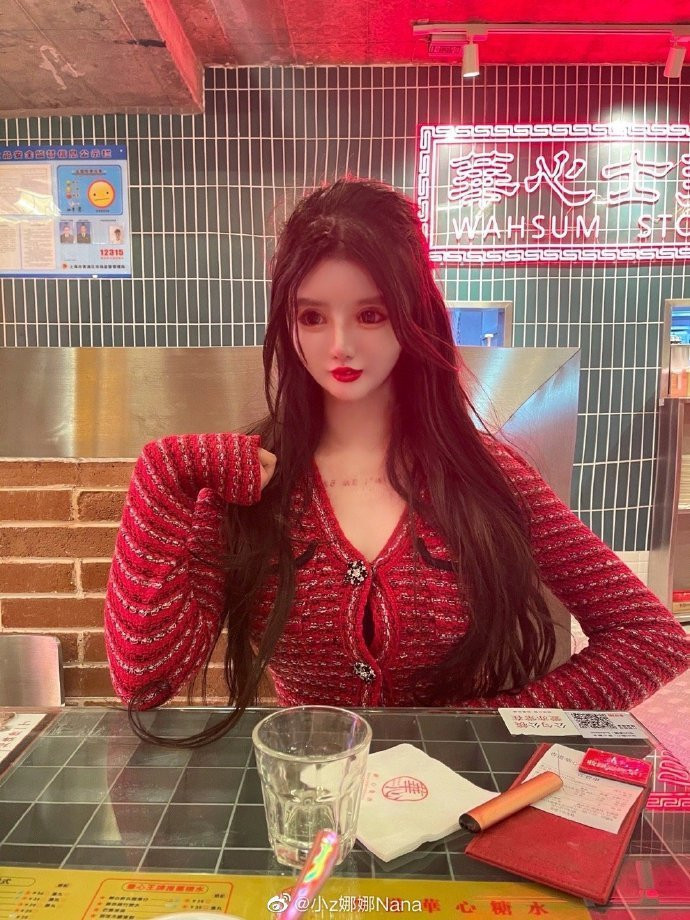 Thiếu nữ 16 tuổi phẫu thuật thẩm mỹ 100 lần trong ba năm ảnh 5