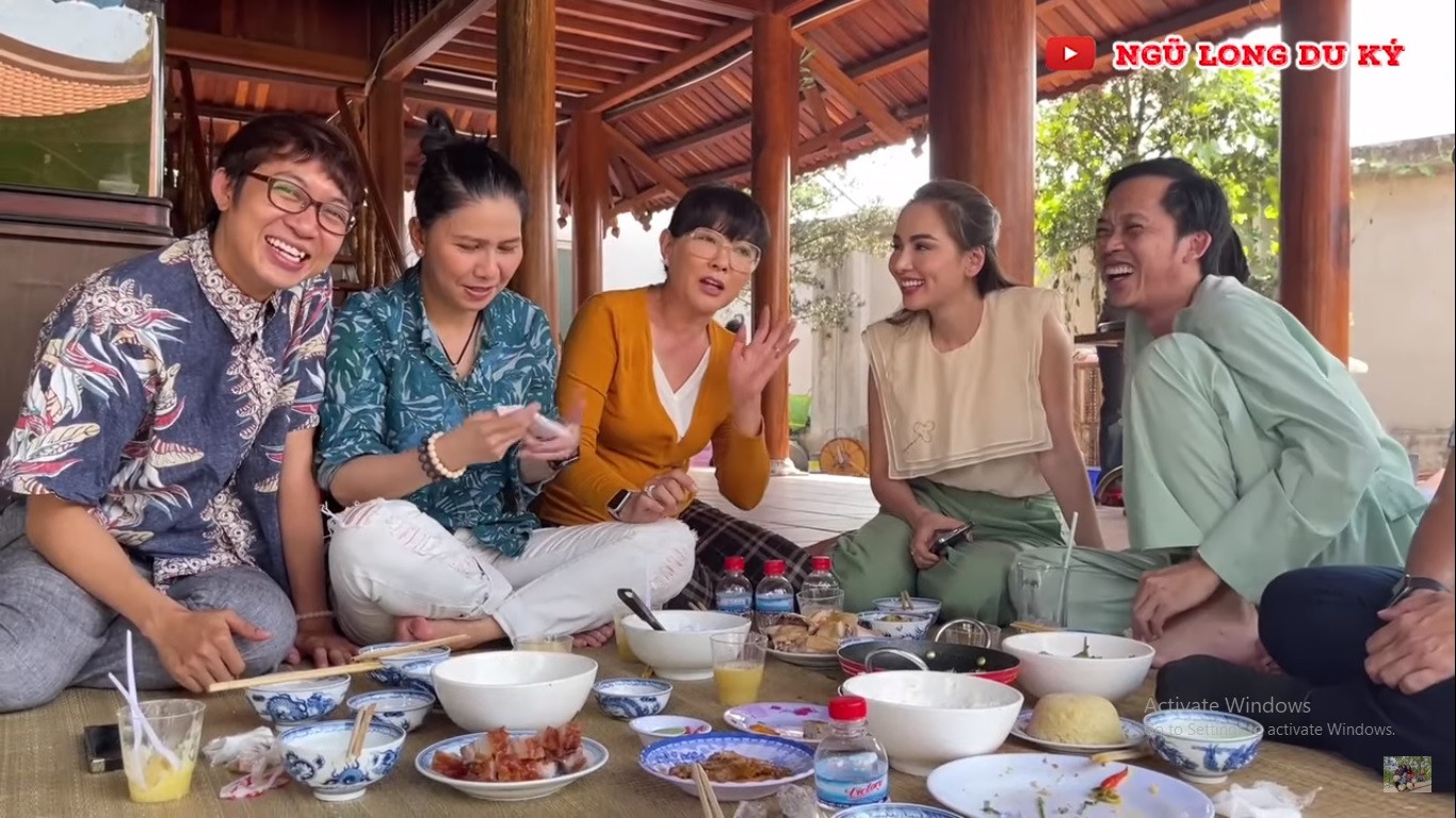 Hoài Linh chia sẻ tâm trạng khi liên tiếp đồng nghiệp, người thân qua đời ảnh 2