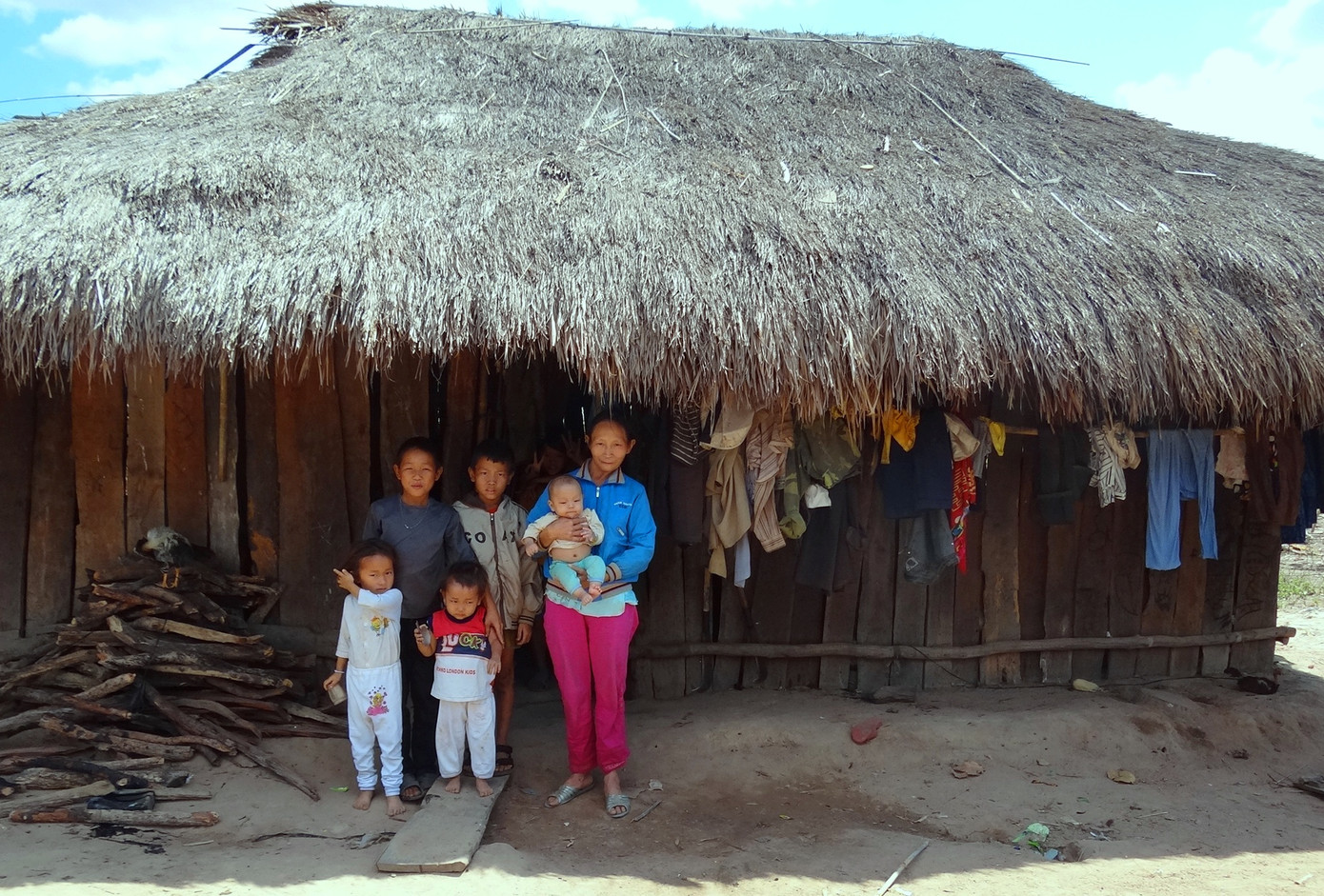 Nhức nhối di cư tự do: Những phận người lầm lũi ảnh 1