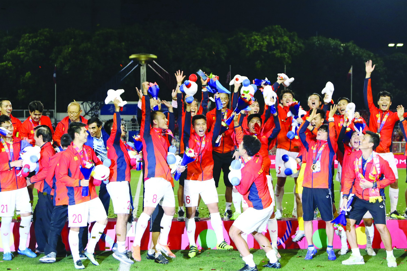 Từ 'địa chấn' Thường Châu tới 'sóng thần' SEA Games lịch sử ảnh 1