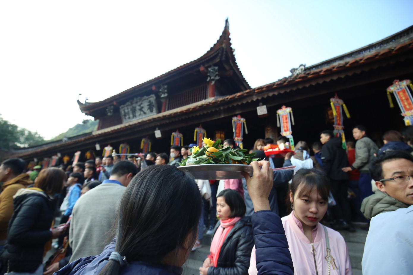 Lễ hội Chùa Hương, Yên Tử... sẽ thế nào khi dịch COVID-19 bất ngờ bùng phát? ảnh 2