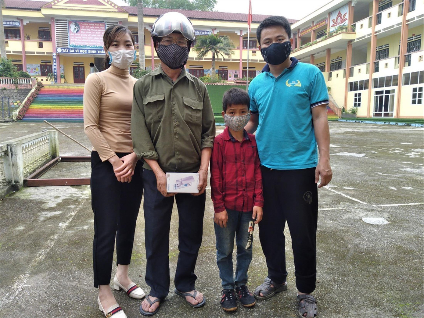 Trường có 99% học sinh là người dân tộc: Tỷ lệ học online đạt 98% ảnh 1