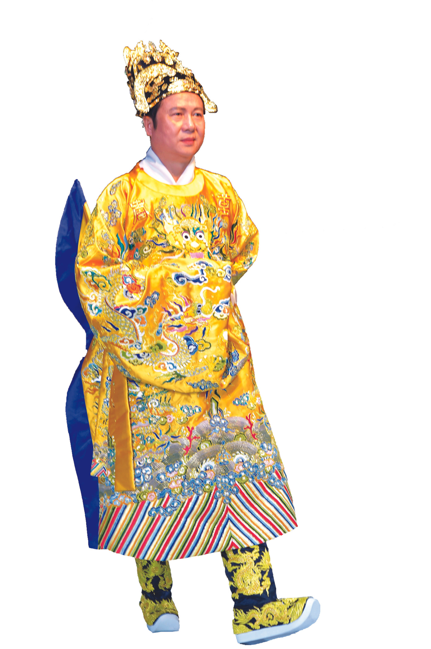 Đổ tiền tỷ chơi trang phục cung đình ảnh 1