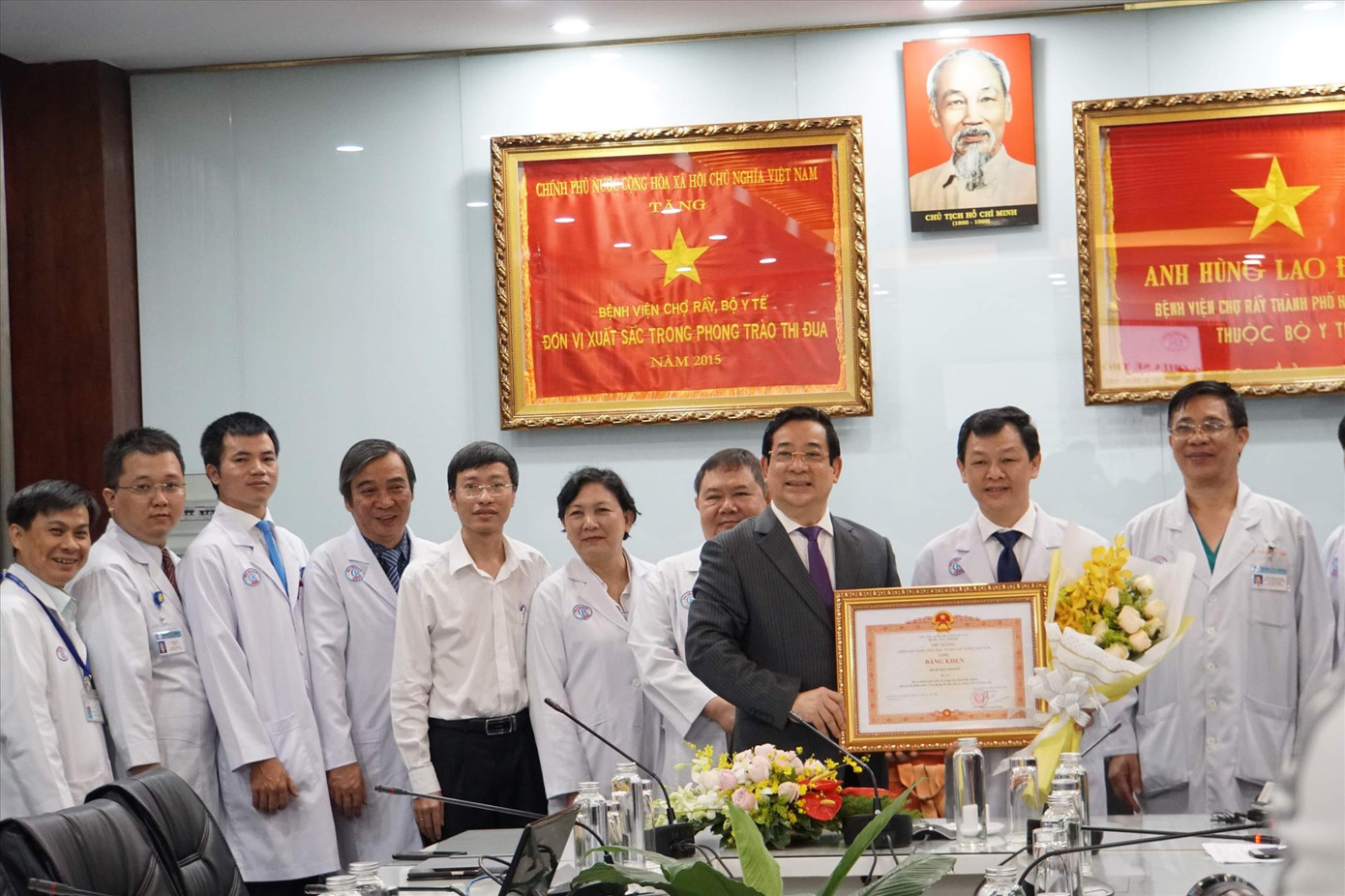 Số người chết do nhiễm virus corona tăng lên tới 492 ca ảnh 1