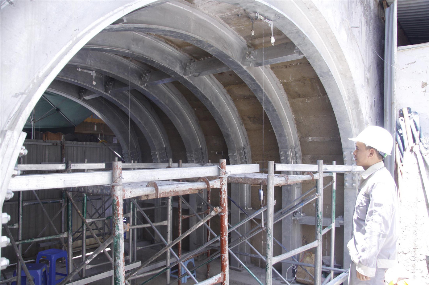 Mở tiếp 5 vòm cầu Phùng Hưng: Thêm phố đi bộ trong tương lai? ảnh 1