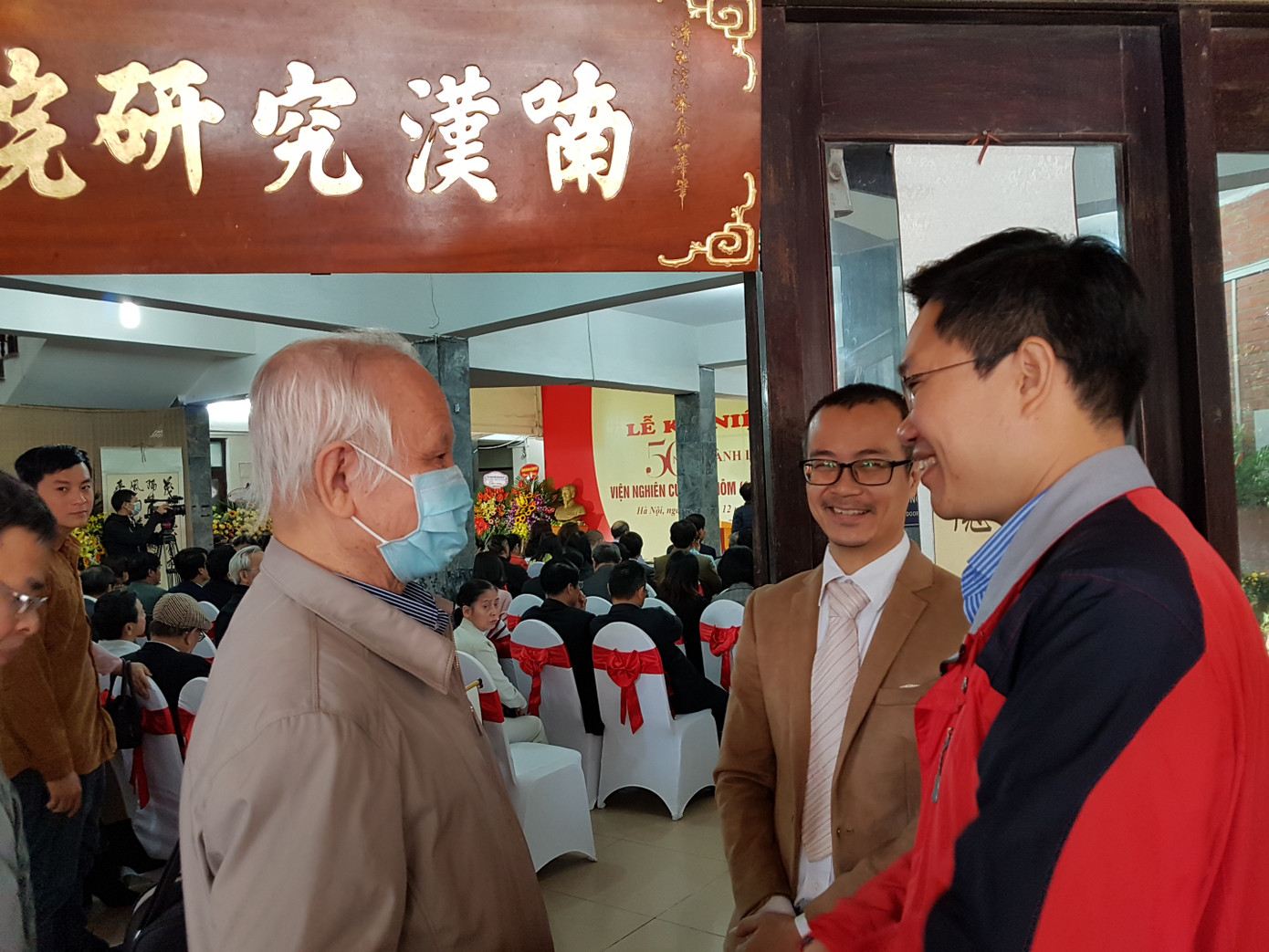 50 năm Viện nghiên cứu Hán Nôm: Cảm cổ, chước kim ảnh 4