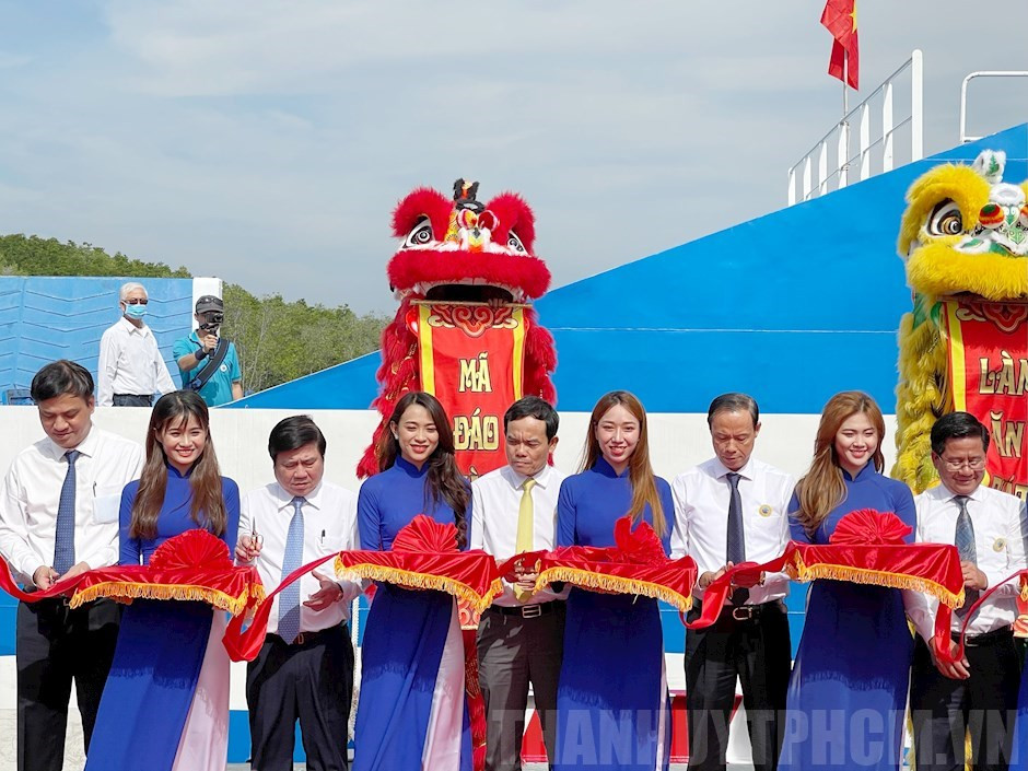 Tuyến phà biển Cần Giờ - Vũng Tàu đi vào hoạt động ảnh 1