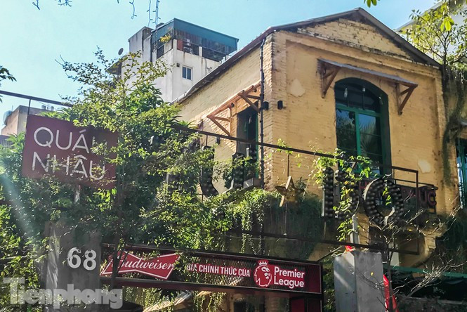 Vỡ mộng ôm đất huyện chờ tăng giá, biệt thự cổ Hà nội 'hóa kiếp' thành quán nhậu ảnh 4