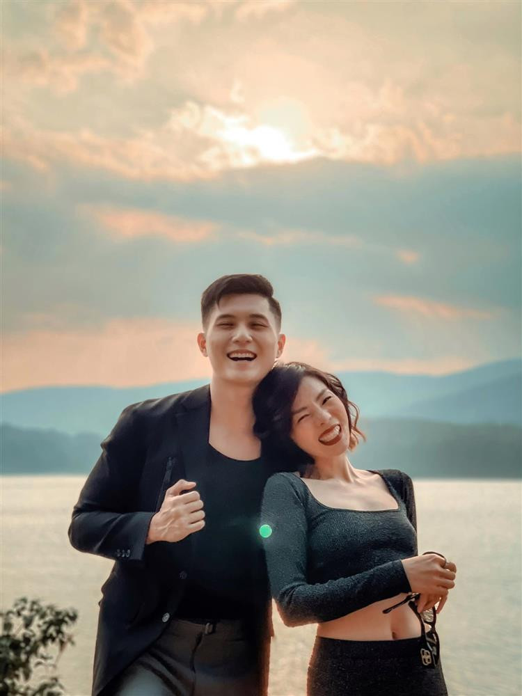 Sự thật đằng sau hình xăm mới thể hiện tình yêu của Lệ Quyên dành cho Lâm Bảo Châu ảnh 3