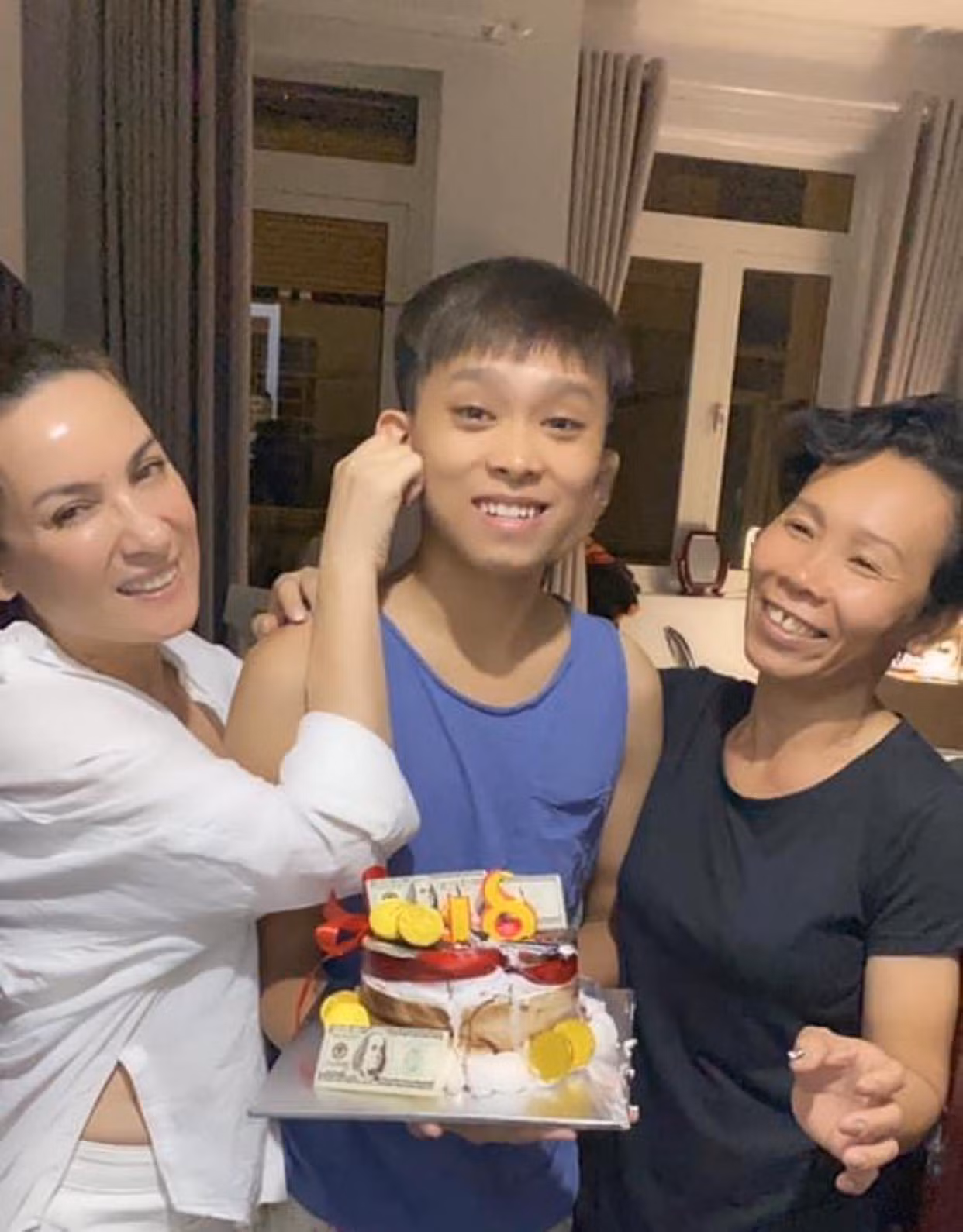 Hồ Văn Cường quyết ra riêng sau 6 năm ở chung nhà với mẹ nuôi Phi Nhung ảnh 2
