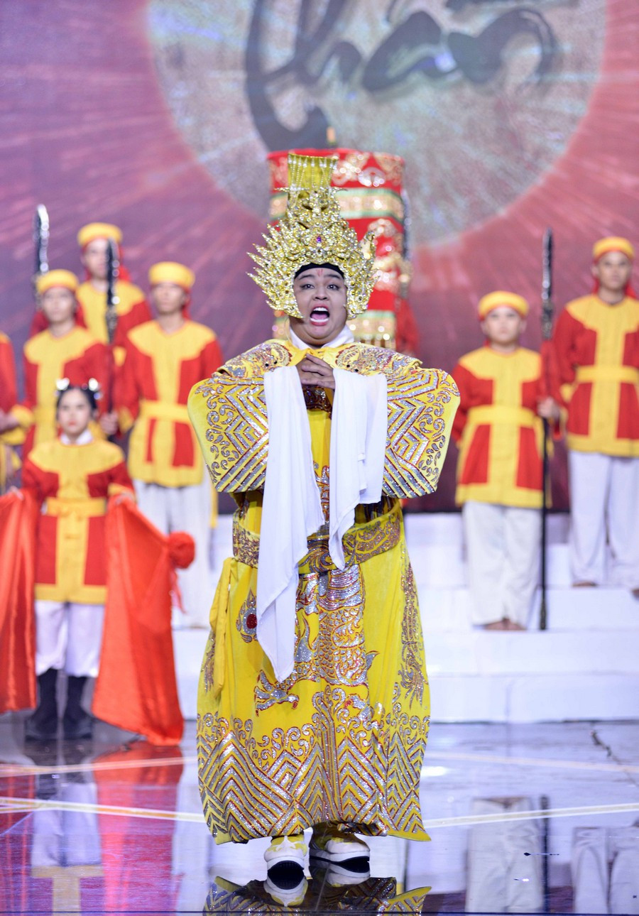 Vượt qua học trò Minh Nhí, Ngọc Phước đăng quang Quán quân “Cười Xuyên Việt 2020“ ảnh 3