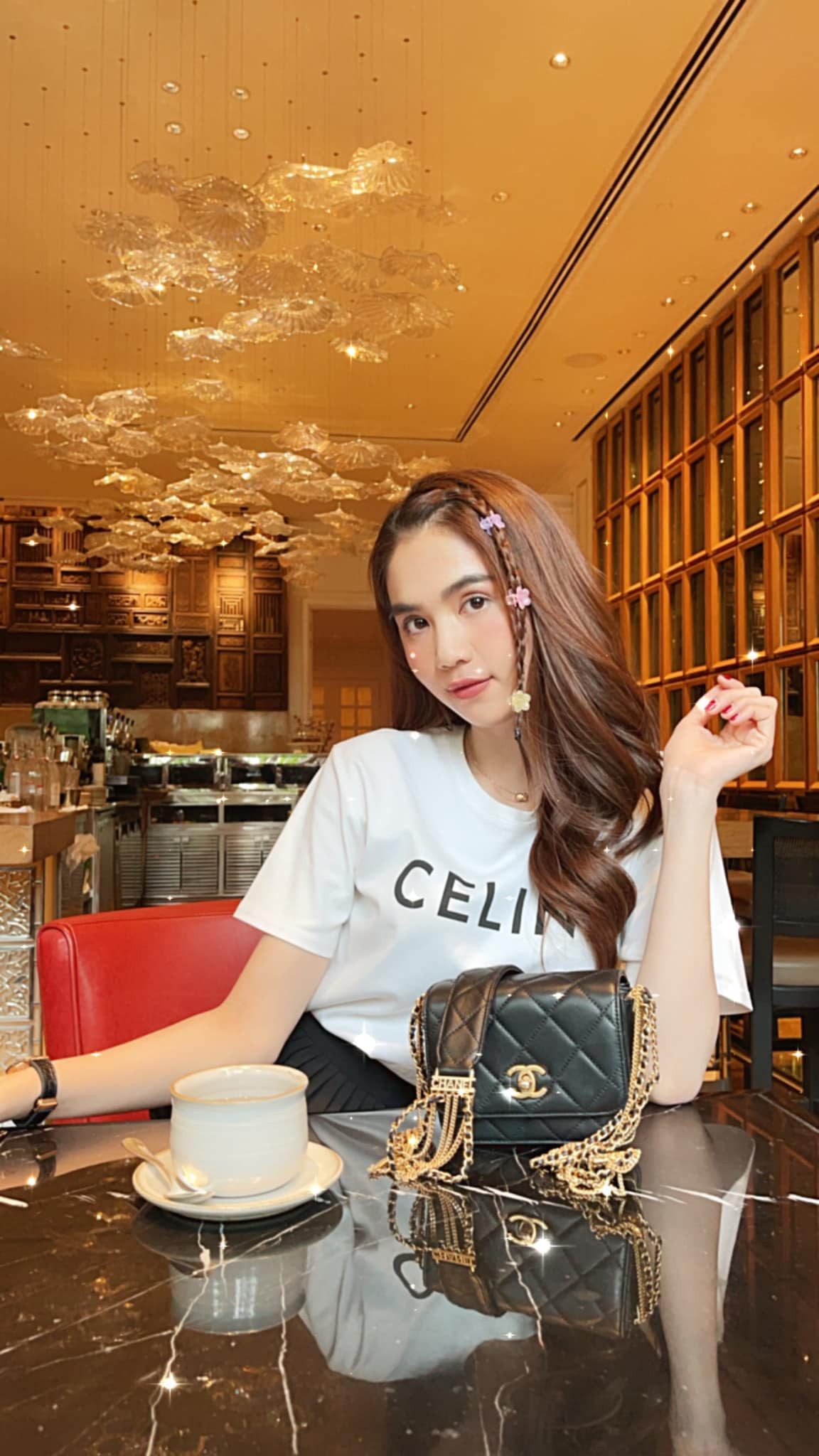 Ngọc Trinh nổi hứng thanh lý đồ giá đến vài tỷ đồng khiến cư dân mạng “xỉu ngang“ ảnh 6