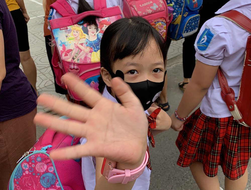 Học sinh tiểu học háo hức, trẻ mầm non nức nở trong ngày đầu tới trường ảnh 27