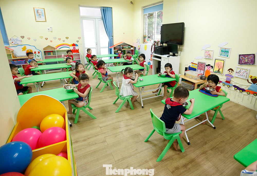  Bữa ăn bán trú đầu tiên của học sinh sau thời gian dài nghỉ học có gì đặc biệt? ảnh 17