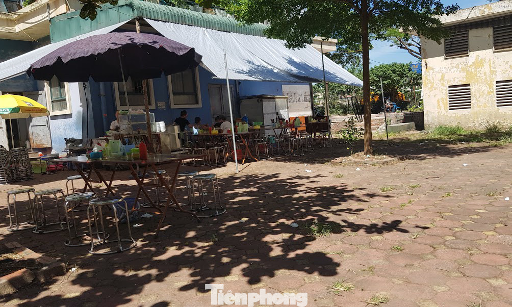 Nhà tái định cư bị 'xẻ thịt' kinh doanh ở Hà Nội: Lệnh cấm khó khả thi ảnh 14