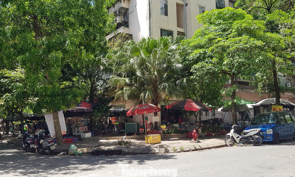 Nhà tái định cư bị 'xẻ thịt' kinh doanh ở Hà Nội: Lệnh cấm khó khả thi ảnh 4