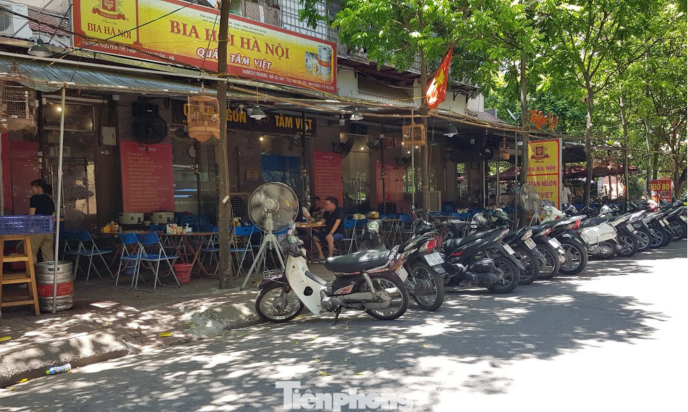 Nhà tái định cư bị 'xẻ thịt' kinh doanh ở Hà Nội: Lệnh cấm khó khả thi ảnh 6