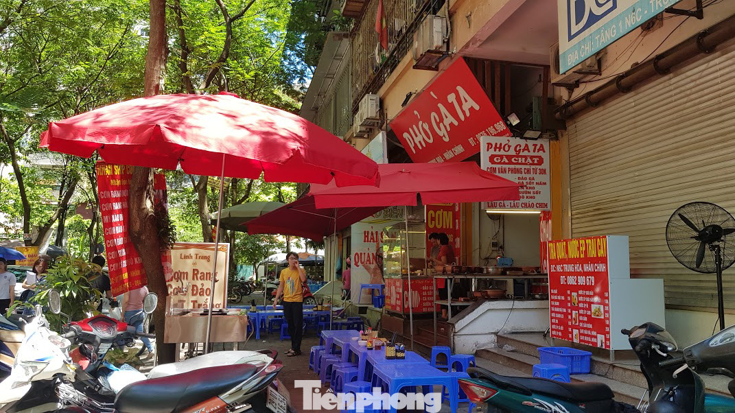 Nhà tái định cư bị 'xẻ thịt' kinh doanh ở Hà Nội: Lệnh cấm khó khả thi ảnh 7