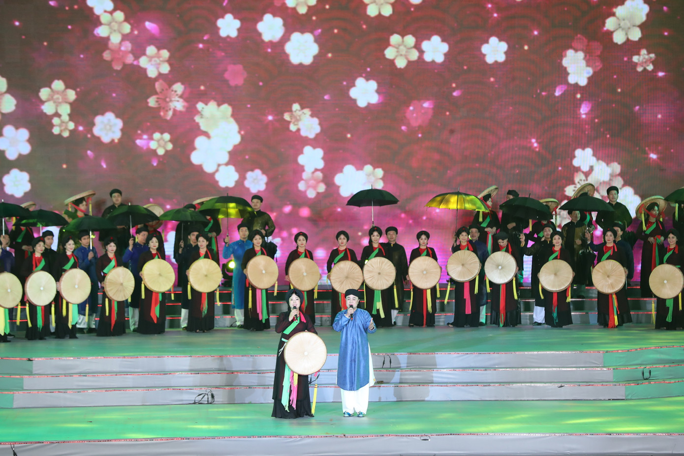 Hoành tráng chương trình 'Khát vọng - Tỏa sáng' mừng thành công Đại hội XIII ảnh 14