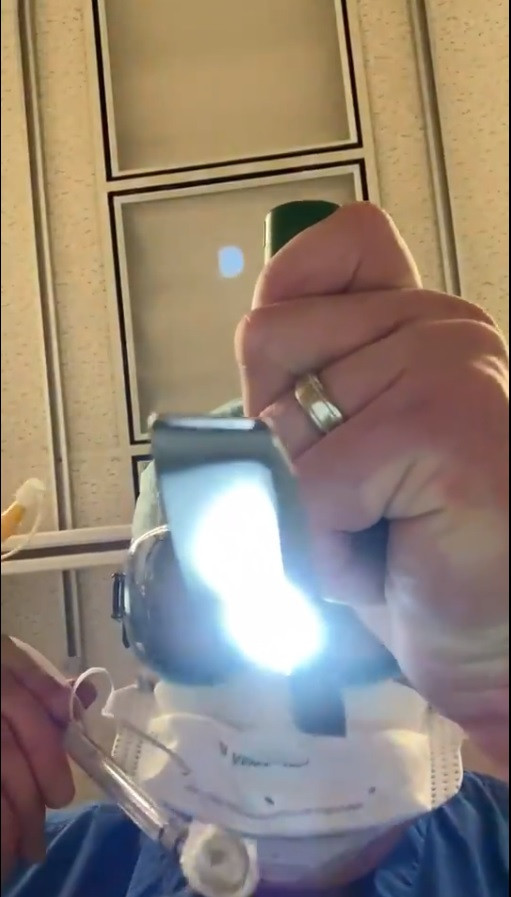 Cộng đồng mạng xôn xao về video ‘giây phút cuối cùng’ của bệnh nhân COVID-19 ảnh 2