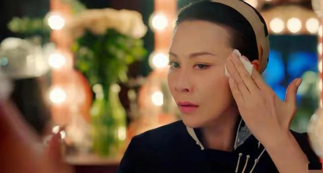 Lưu Gia Linh bị dân mạng ‘ném đá’ vì đóng vai gái đôi mươi ở tuổi U60 ảnh 4