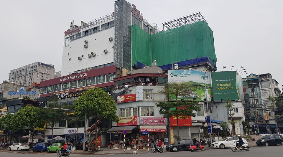 Trung tâm thương mại giữa Hà Nội làm 'chuồng cọp' khủng không phép ảnh 2