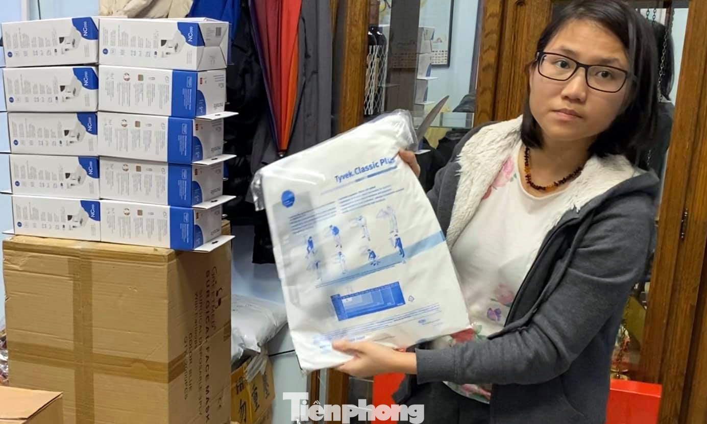 Bạn trẻ Việt ở CH Séc gửi khẩu trang chống dịch cho người dân Vĩnh Phúc ảnh 2