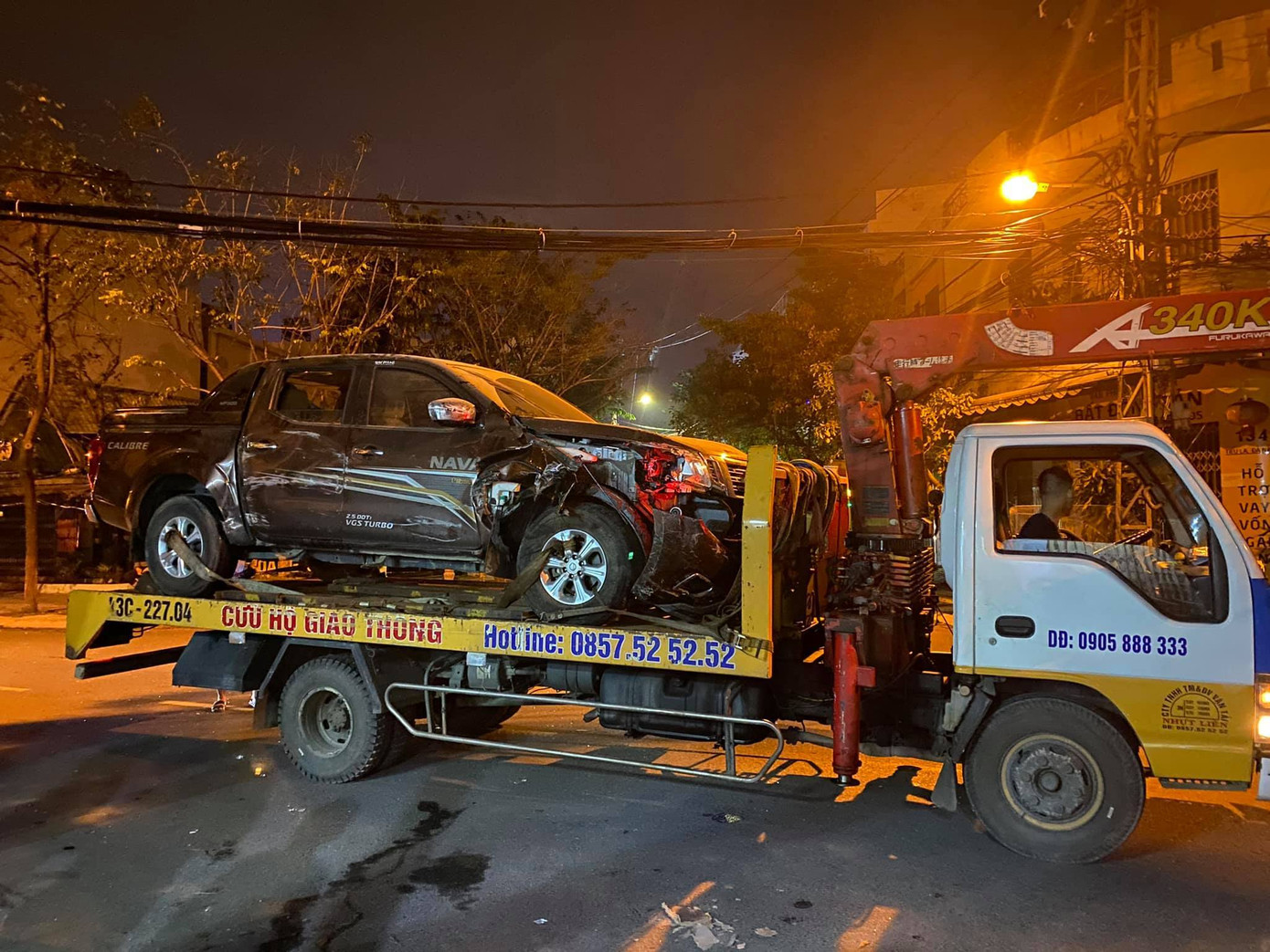 Tài xế lái ô tô lao thẳng vào nhà dân ảnh 2