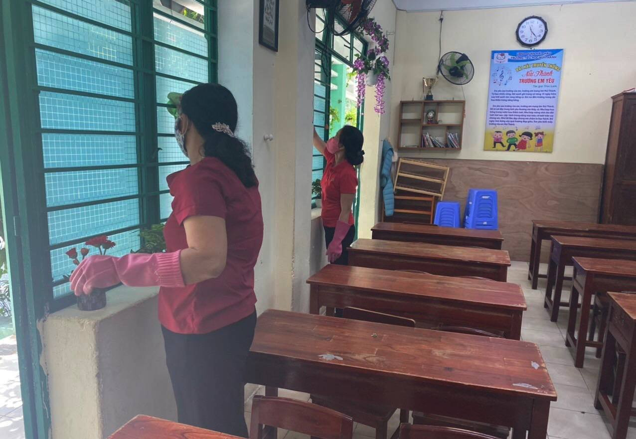 Đà Nẵng tất bật vệ sinh, khử trùng trường lớp đón học sinh ảnh 1