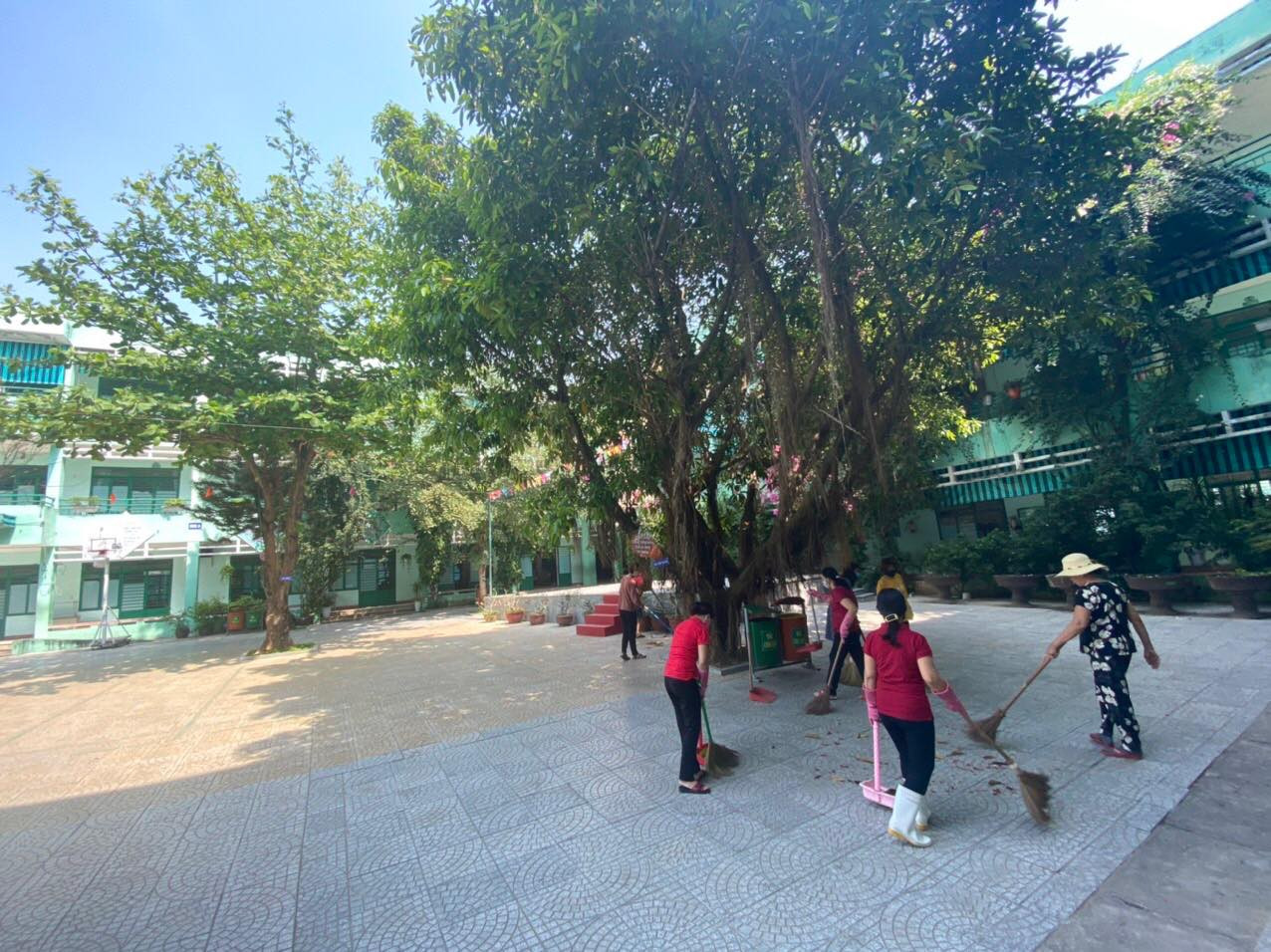 Đà Nẵng tất bật vệ sinh, khử trùng trường lớp đón học sinh ảnh 3